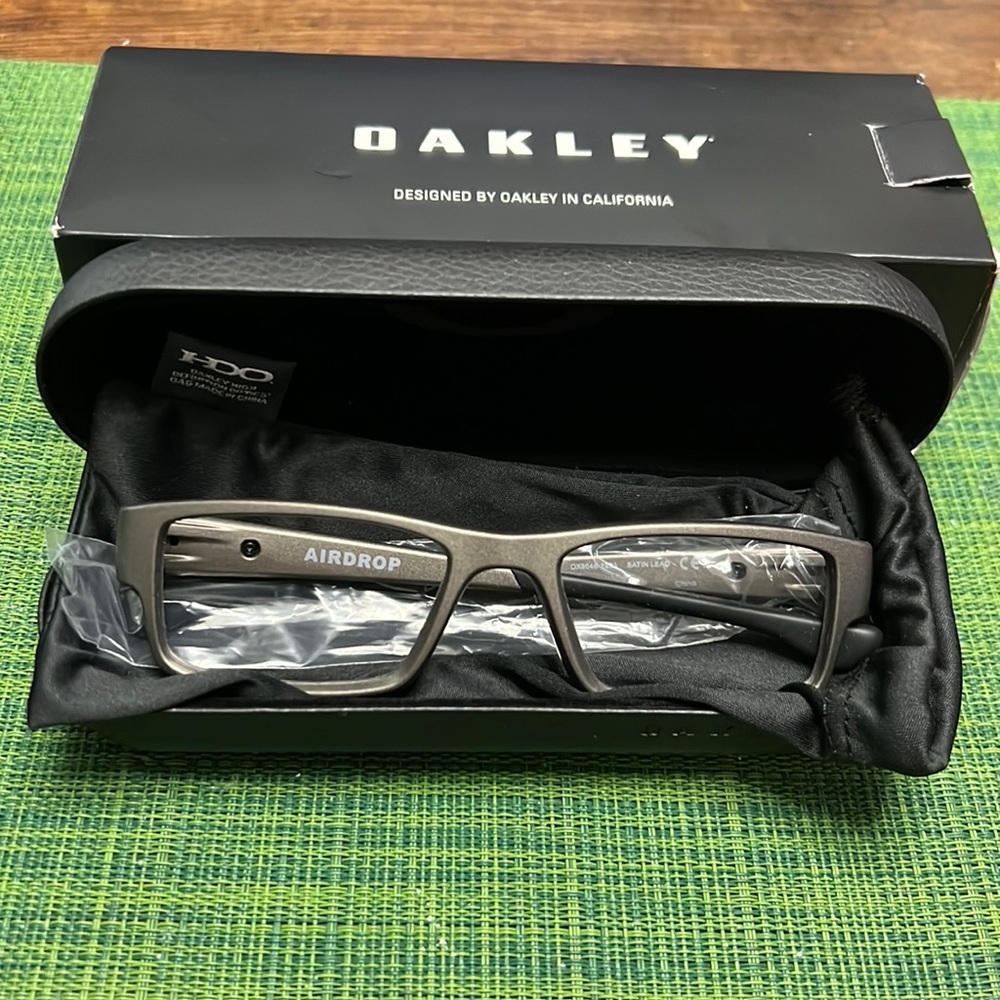 Oakley Airdrop Satin Lead (53)